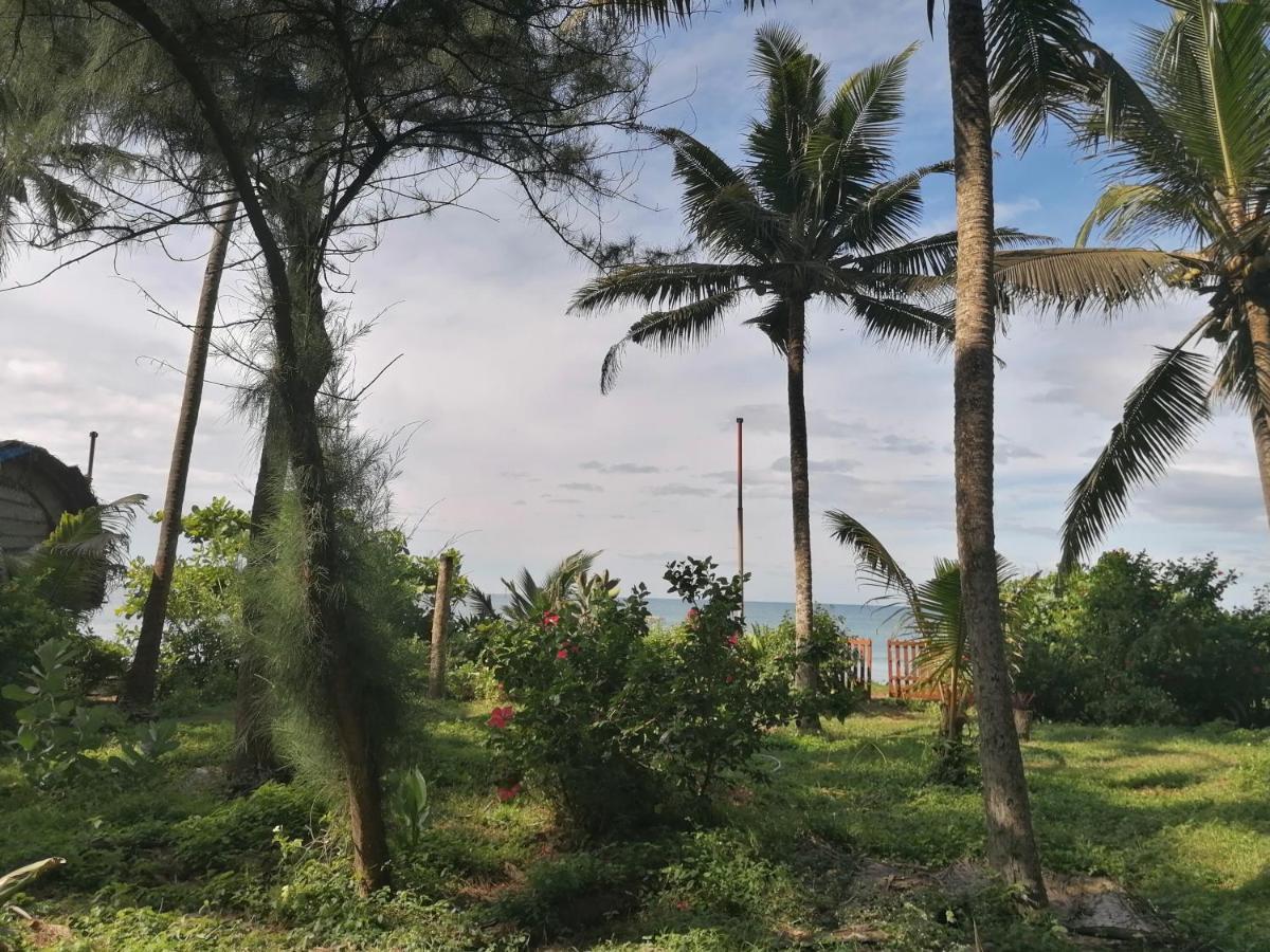 Sukriti beach Resort Varkala Exteriör bild