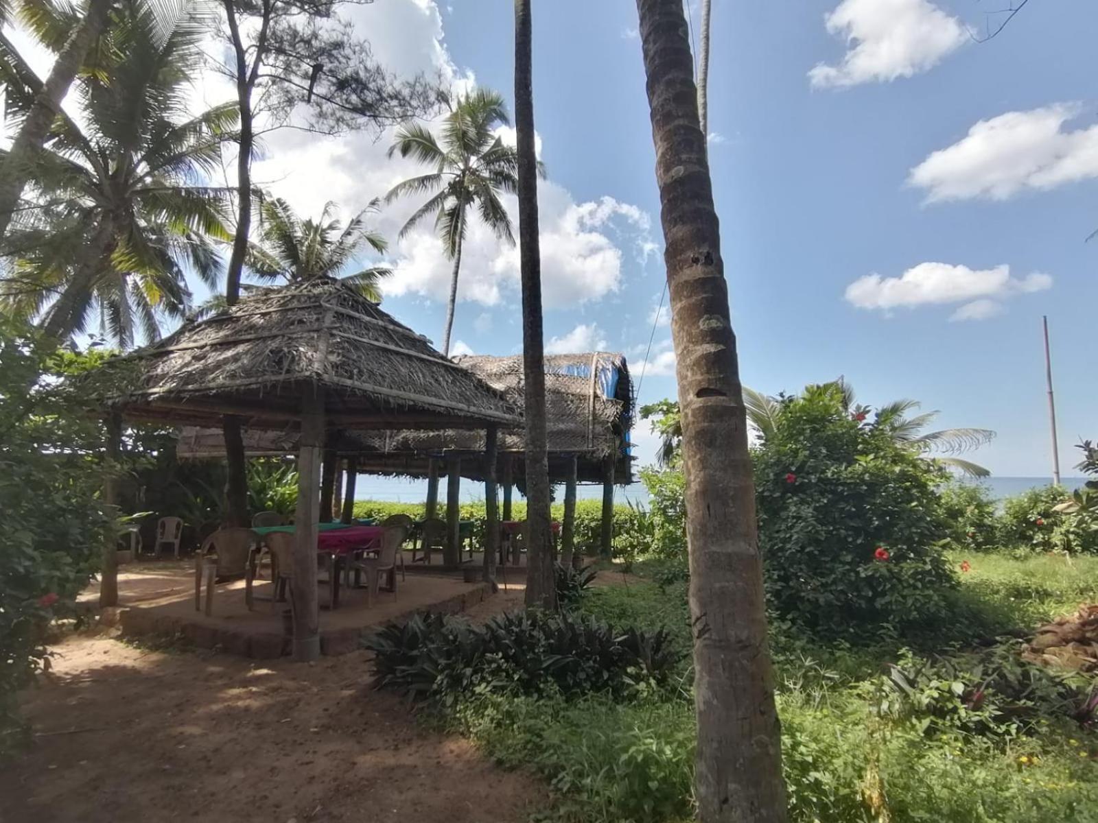 Sukriti beach Resort Varkala Exteriör bild