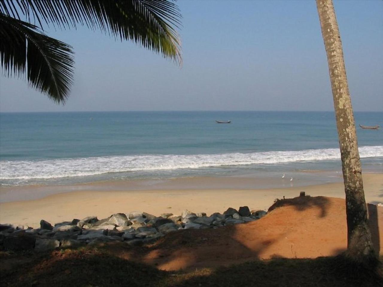 Sukriti beach Resort Varkala Exteriör bild