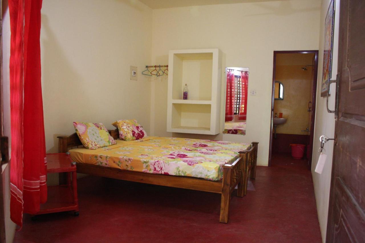 Sukriti beach Resort Varkala Exteriör bild
